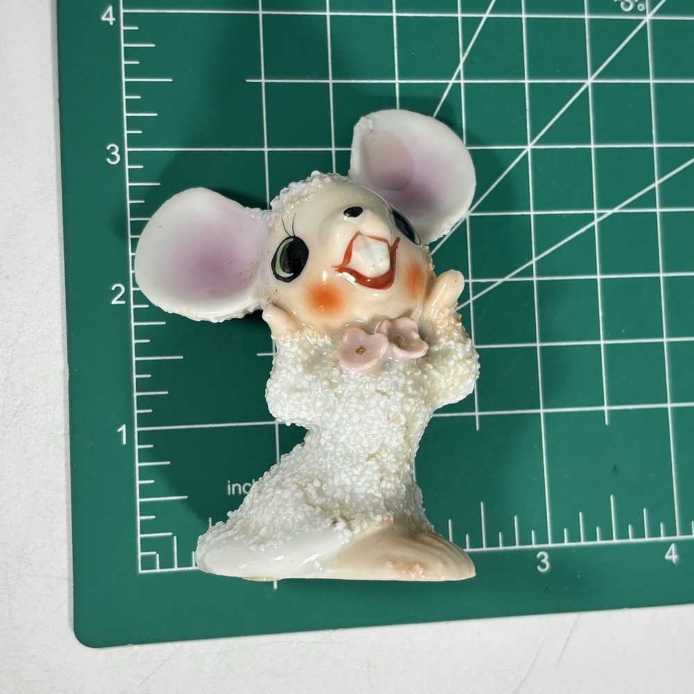 Vintage Pretty Funny Mouse Figurine Popcorn Finish 3 1/4"  Japan Anthropomorphic - Picture 6 of 6